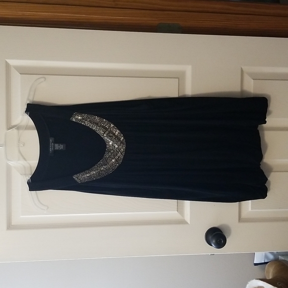 Cable & Gauge flowy jeweled sleeveless top